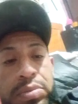 pineda1689 online show from April 2026 11:18:02 PM