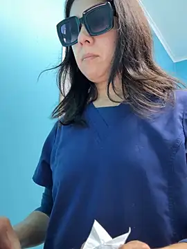 Reinacatchile online show from February 2026 03:31:01 PM