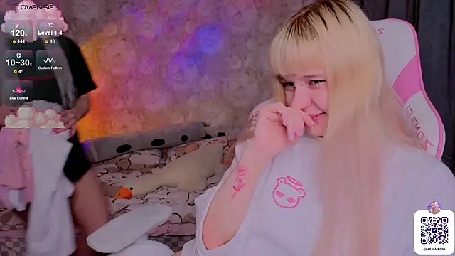 Milia Parker online show from March 2026 08:17:01 PM