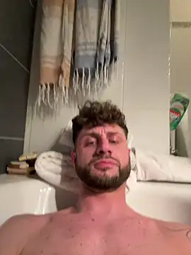 michifolli92 online show from March 2025 02:33:02 PM