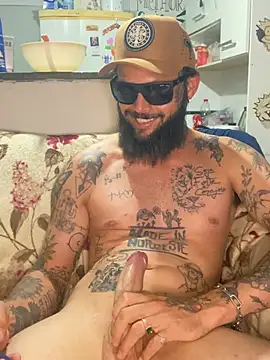 Leonpicudo online show from February 2026 06:04:01 PM