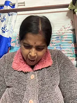 Beauty-queen online show from January 2025 12:56:01 PM