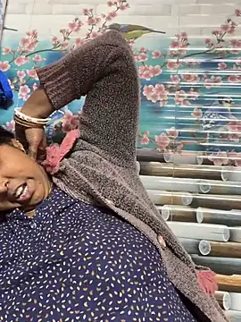 Beauty-queen online show from February 2025 04:16:01 PM