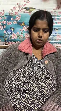 Beauty-queen online show from February 2025 01:21:01 PM