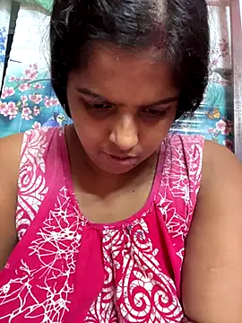 Beauty-queen online show from October 2025 01:23:02 PM