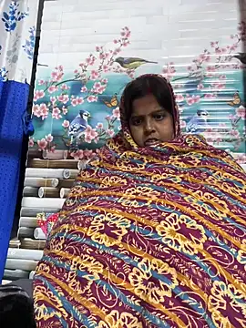 Beauty-queen online show from January 2026 12:52:01 PM