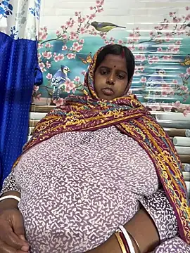 Beauty-queen online show from February 2026 02:28:01 PM