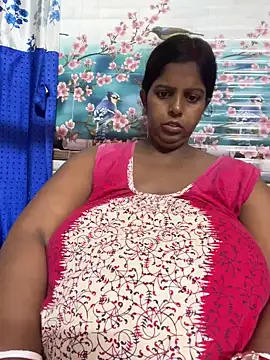 Beauty-queen online show from April 2026 03:11:01 PM