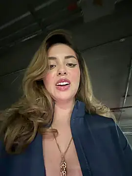 Alirawrz online show from July 2026 01:38:01 PM