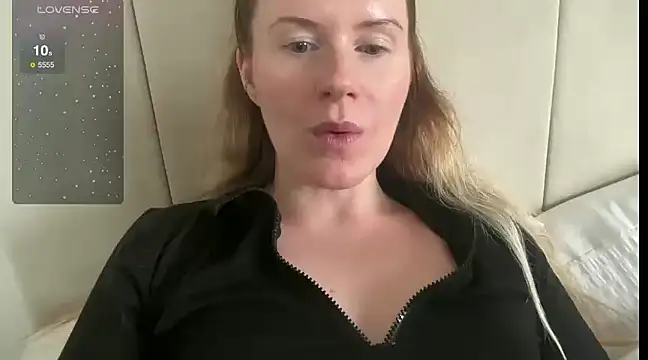 Snapshot of redheadrosie69 chatting on February 2025 11:55:01 AM redheadrosie69 online show from February 2025 11:55:01 AM