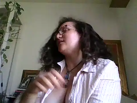 Snapshot of juicyrubies chatting on September 2025 11:32:01 AM juicyrubies online show from September 2025 11:32:01 AM