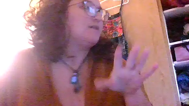 Snapshot of juicyrubies chatting on October 2025 01:02:02 PM juicyrubies online show from October 2025 01:02:02 PM