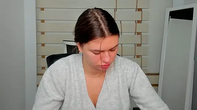Josephine Kiss online show from December 2024 07:50:02 PM