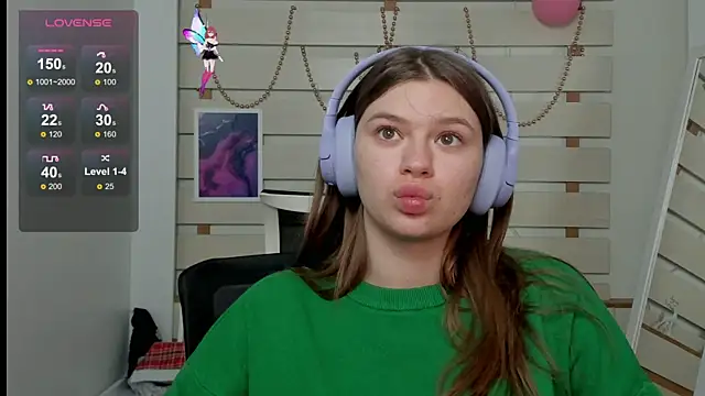 Josephine Kiss online show from March 2025 01:07:02 PM