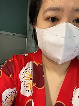 ninini92 online show from December 2024 01:08:02 PM