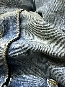 Snapshot of Erick_Wall chatting on December 2024 07:23:01 PM Erick Wall online show from December 2024 07:23:01 PM