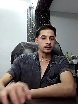 Snapshot of Erick_Wall chatting on March 2025 04:38:02 AM Erick Wall online show from March 2025 04:38:02 AM