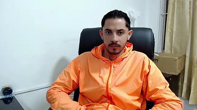 Snapshot of Erick_Wall chatting on November 2025 04:11:01 AM Erick Wall online show from November 2025 04:11:01 AM