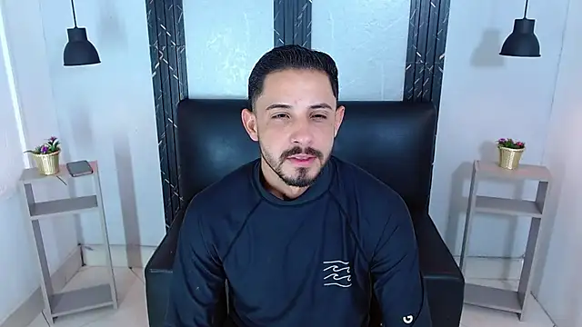 Erick Wall online show from July 2026 02:17:02 AM