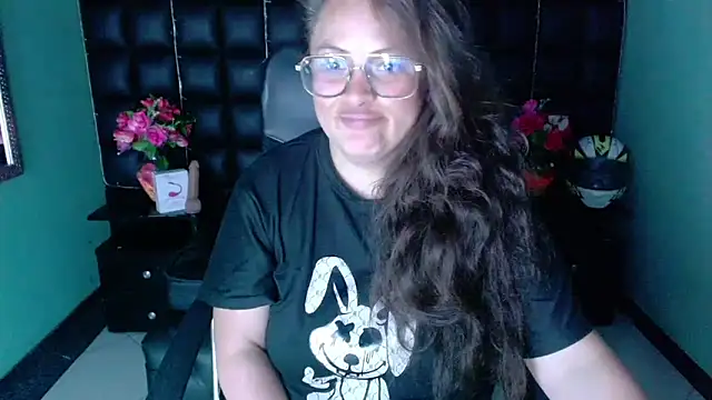 SaraThomso online show from January 2025 02:33:01 AM