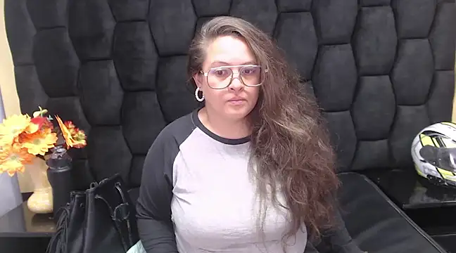 SaraThomso online show from January 2025 02:49:02 AM