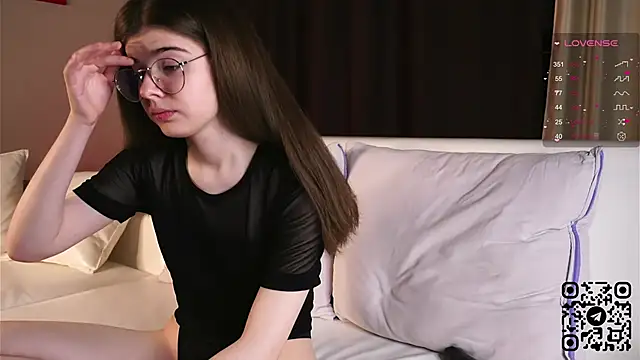 Mary Shake online show from December 2024 09:35:01 PM