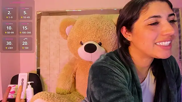 Snapshot of Danna_777_ chatting on October 2025 11:27:02 PM Danna 777 online show from October 2025 11:27:02 PM