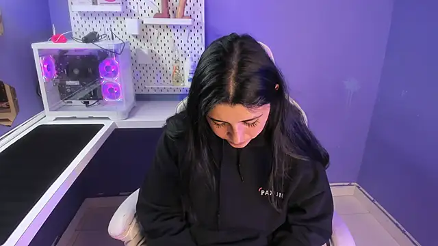 Snapshot of Danna_777_ chatting on October 2025 08:42:01 PM Danna 777 online show from October 2025 08:42:01 PM