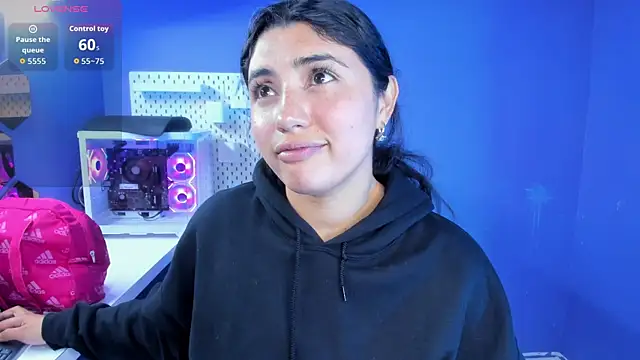 Snapshot of Danna_777_ chatting on October 2025 10:21:01 PM Danna 777 online show from October 2025 10:21:01 PM