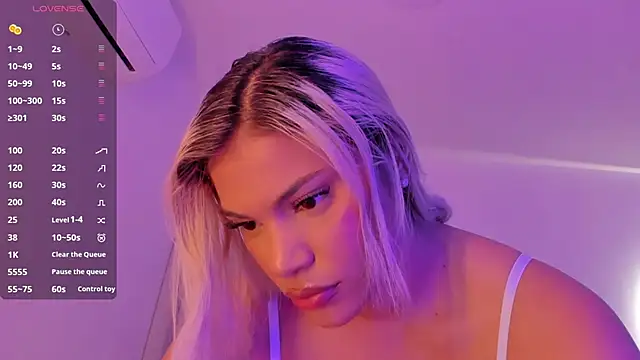 Shelynna azzul online show from March 2025 07:43:02 PM