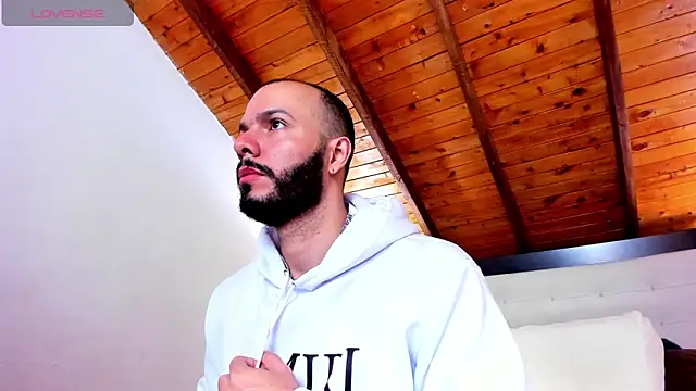 Tom Bailey online show from October 2025 12:47:02 PM