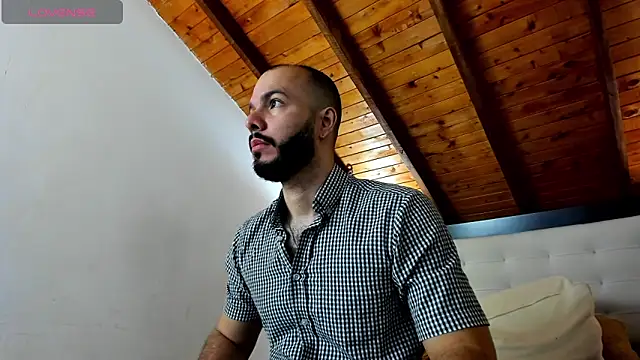 Tom Bailey online show from December 2025 12:45:01 PM