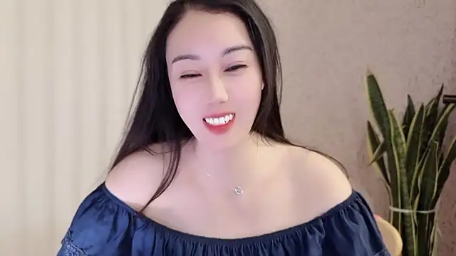 Y-Ou86 online show from September 2025 02:17:02 PM