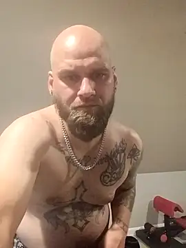 Snapshot of Dj8717 chatting on September 2025 07:46:02 AM Dj8717 online show from September 2025 07:46:02 AM