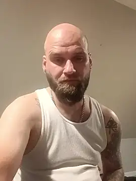 Snapshot of Dj8717 chatting on October 2025 07:06:02 AM Dj8717 online show from October 2025 07:06:02 AM