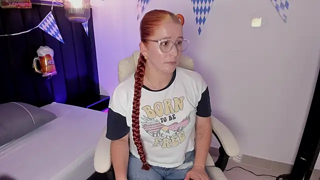 AllisonRoberts  online show from September 2025 07:39:02 PM