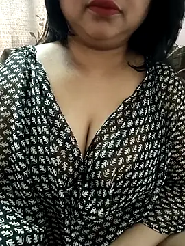 cuteyqueen online show from February 2026 07:40:01 AM