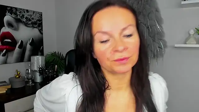 HelenLuxx online show from January 2025 06:41:02 AM