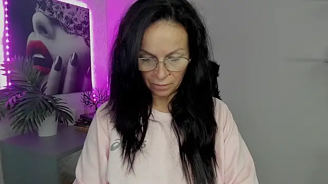 HelenLuxx online show from September 2025 05:42:01 AM