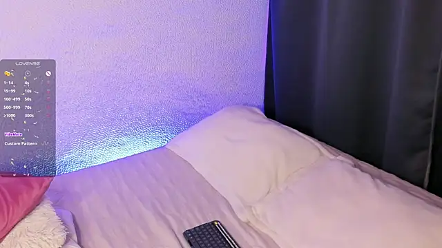 Snapshot of callme__val chatting on February 2025 02:29:02 AM callme val online show from February 2025 02:29:02 AM