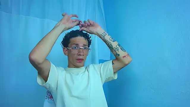 mateodeamjo online show from April 2026 04:01:01 AM