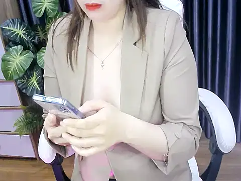 Snapshot of BimBimMup chatting on February 2025 02:14:02 PM BimBimMup online show from February 2025 02:14:02 PM