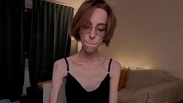 amber quell here online show from February 2026 05:17:02 PM