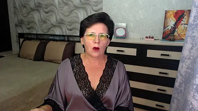 Snapshot of VitaCharm chatting on October 2025 09:00:02 PM VitaCharm online show from October 2025 09:00:02 PM