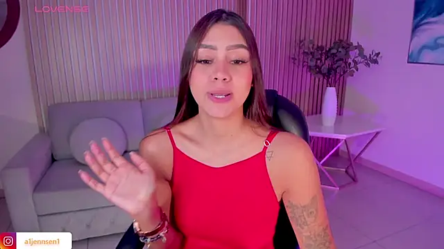Snapshot of AllyJensen chatting on January 2025 10:41:01 AM AllyJensen online show from January 2025 10:41:01 AM