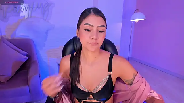 Snapshot of AllyJensen chatting on February 2025 12:06:02 PM AllyJensen online show from February 2025 12:06:02 PM