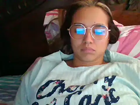 trianabell online show from January 2025 08:29:01 PM