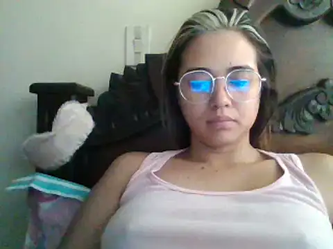 trianabell online show from February 2025 03:51:02 PM