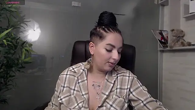 BustyAllyy online show from March 2025 09:46:02 PM