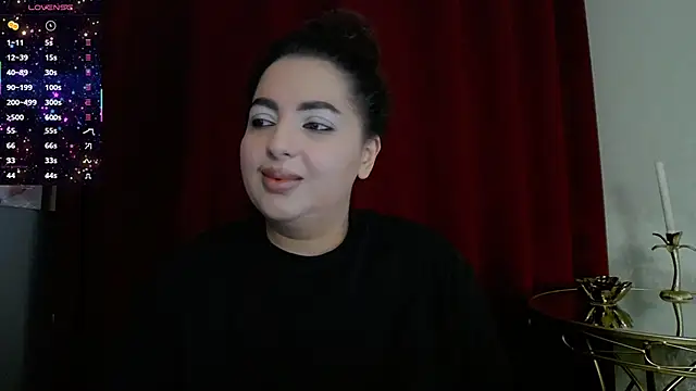 BustyAllyy online show from November 2025 07:24:01 PM